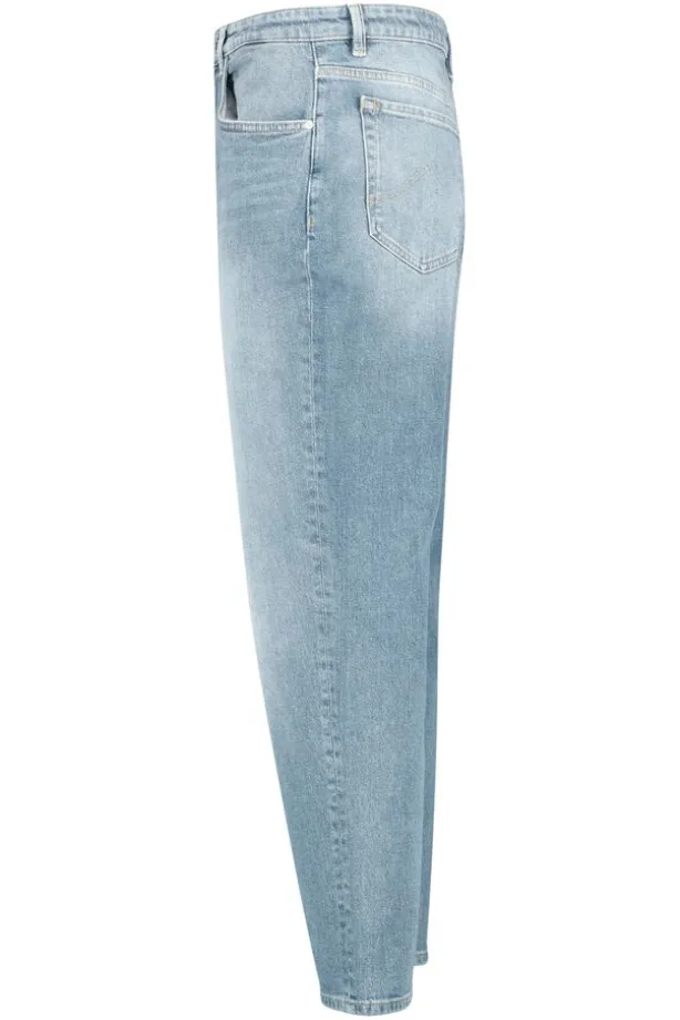 Jeans Delta Five-pocket jeans met een relaxed tapered fit