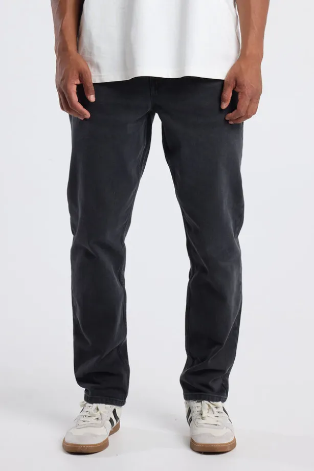 Jeans Delta Five-pocket jeans met een relaxed tapered fit