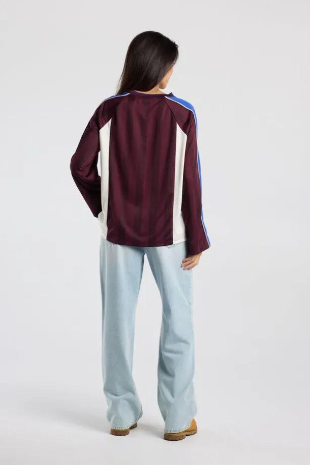 Longsleeve Livy sportieve longsleeve met V-hals