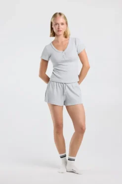 Lounge short May lounge short van waffle fabric met elastische waistband