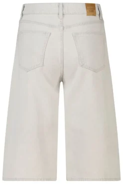 Short Nicolette short met loose fit en voorzakken
