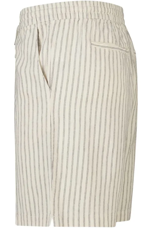 Short Norman regular fit short met voor- en achterzakken