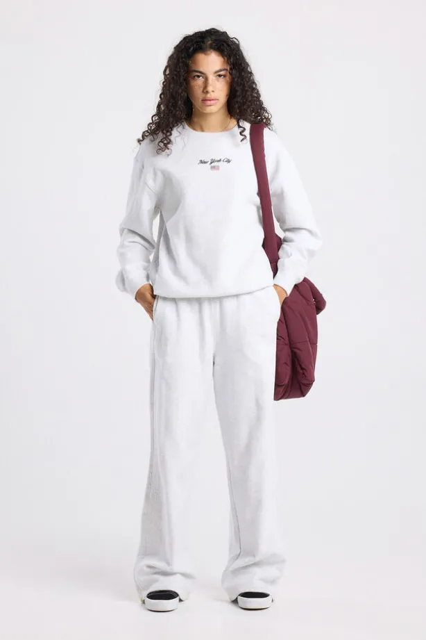 Sweater Suzie Sweater met ronde hals en borduursel